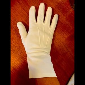 Winter white gloves
